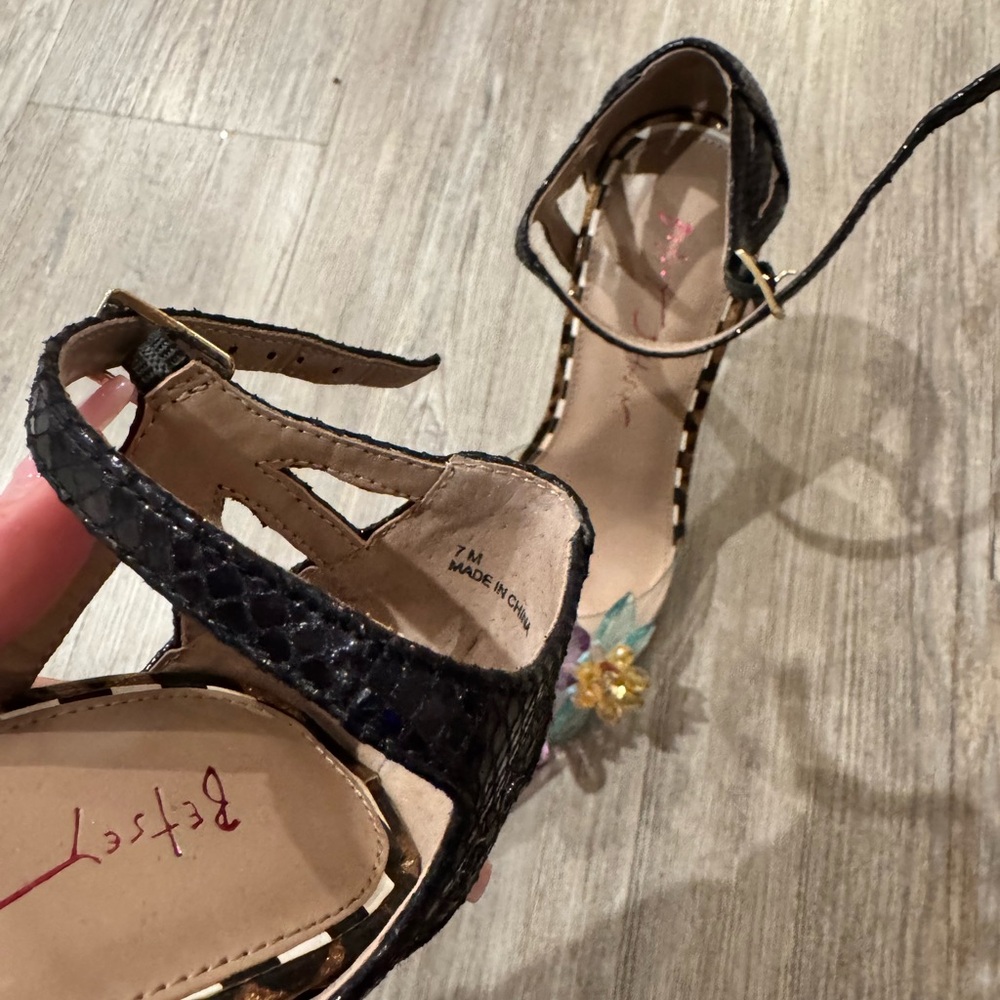 Betsey Johnson Multicolor Floral Heels - Picture 4 of 7